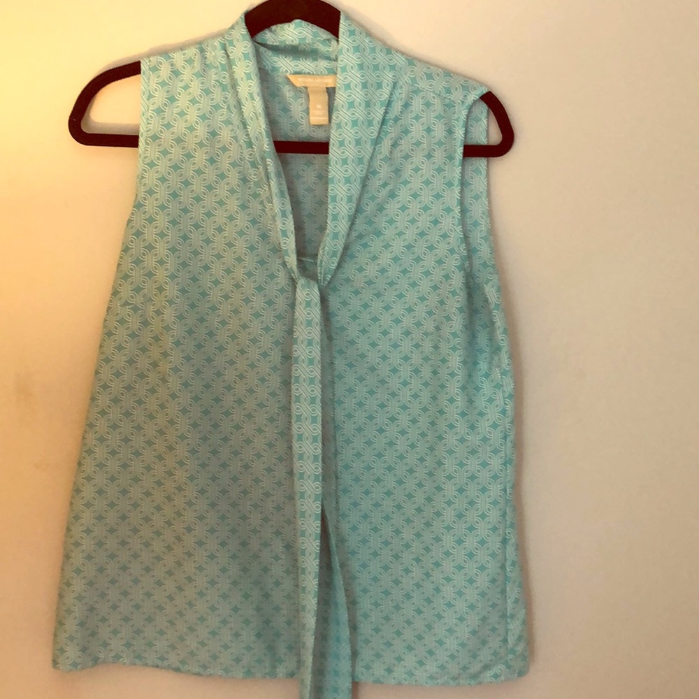 Banana Republic Sleeveless blouse